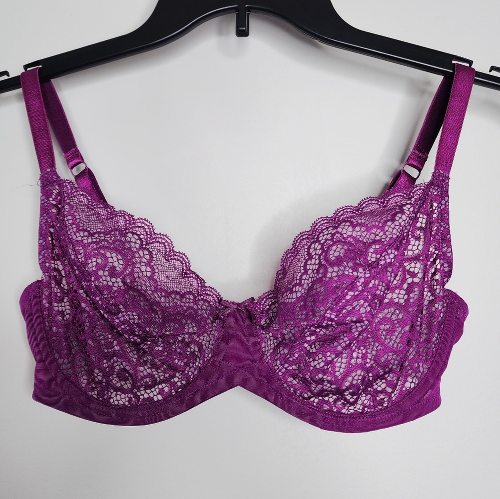 Frederick's Of Hollywood‎ 34DD Purple Plum Lace Underwire Bra